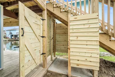 16710 Montego Way, Jamaica Beach, TX 77554 - Photo 17