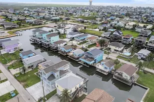 16710 Montego Way, Jamaica Beach, TX 77554 - Photo 23