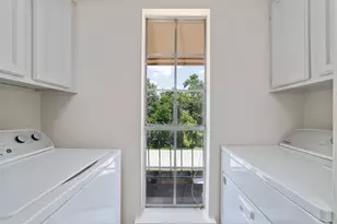 3770 Lovers Wood Ln, Houston, TX 77014 - Photo 11