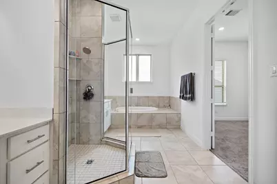 11008 Mikula Drive, Houston, TX 77043 - Photo 31