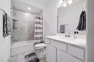 11008 Mikula Dr, Houston, TX 77043 - Photo 27