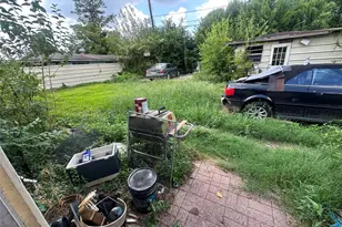 8105 Howard Dr, Houston, TX 77017 - Photo 15