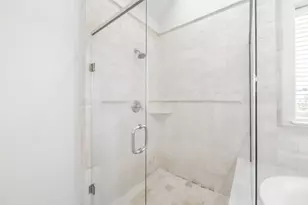 2426 Bevis St, Houston, TX 77008 - Photo 5