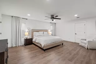 9206 Kapri Ln, Houston, TX 77025 - Photo 5