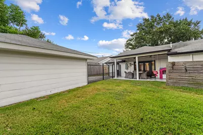 9206 Kapri Lane, Houston, TX 77025 - Photo 31