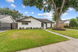 9206 Kapri Ln, Houston, TX 77025 - Photo 7