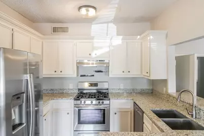 3011 Main Street #3015, Dickinson, TX 77539 - Photo 5