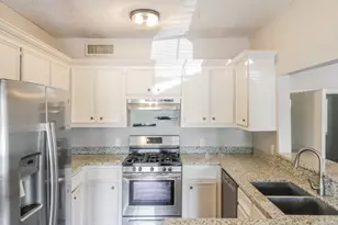 3011 Main St, Dickinson, TX 77539 - Photo 5