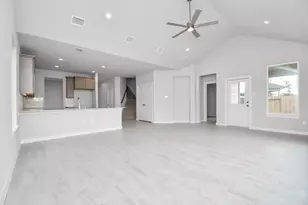 12051 Maple Oak Dr, Houston, TX 77066 - Photo 17