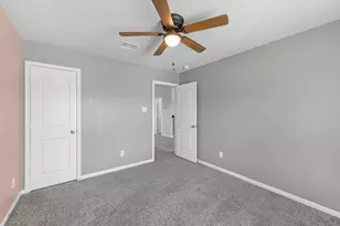1740 Cindy Ln, Conroe, TX 77304 - Photo 21