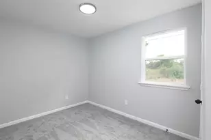 3205 Stallings Dr, Houston, TX 77088 - Photo 9