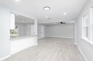 3205 Stallings Dr, Houston, TX 77088 - Photo 21
