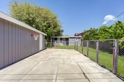 5523 Avenue O, Galveston, TX 77551 - Photo 37