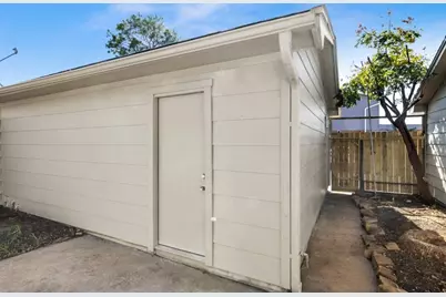 6541 S Briar Bayou Drive, Houston, TX 77072 - Photo 21