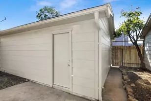 6541 S Briar Bayou Dr, Houston, TX 77072 - Photo 21