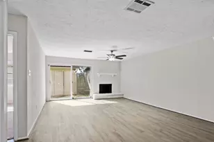 6541 S Briar Bayou Dr, Houston, TX 77072 - Photo 3