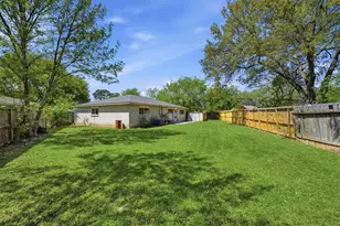7530 Millbrae Ln, Houston, TX 77041 - Photo 15