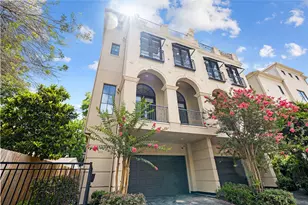 908 Thompson St, Houston, TX 77007 - Photo 1