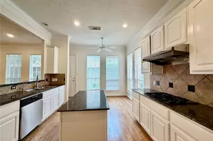 2806 Briarhurst Park, Houston, TX 77057 - Photo 11