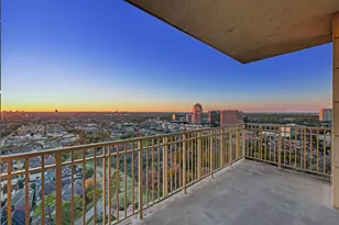 1100 Uptown Park Blvd, Houston, TX 77056 - Photo 11