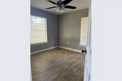 919 Foster Avenue, Pasadena, TX 77506 - Photo 9