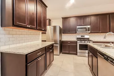 407 Ashley Falls Lane, Rosharon, TX 77583 - Photo 9