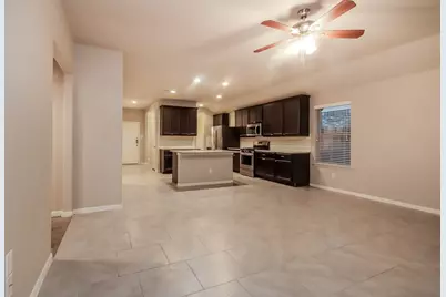 407 Ashley Falls Lane, Rosharon, TX 77583 - Photo 5