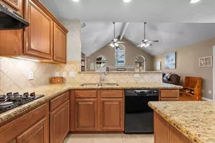 2116 Indian Blanket Dr, League City, TX 77573 - Photo 11