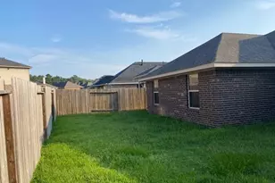 415 Terra Vis Cir, Montgomery, TX 77356 - Photo 19