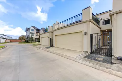 13606 Teal Bluff Lane, Houston, TX 77077 - Photo 47