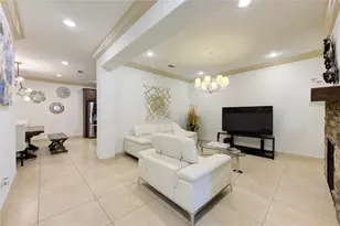 13606 Teal Bluff Ln, Houston, TX 77077 - Photo 11