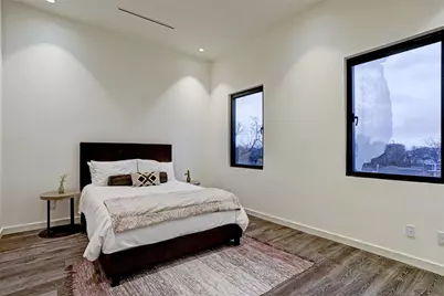 815 W 24th Street #A, Houston, TX 77008 - Photo 23