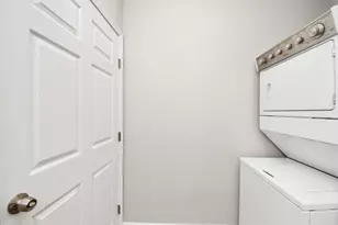 3703 Lila St, Houston, TX 77026 - Photo 31