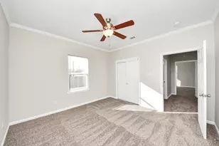 3703 Lila St, Houston, TX 77026 - Photo 33