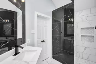 8802 Kensington Ct, La Porte, TX 77571 - Photo 17