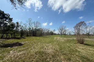 1914 1st St, Liverpool, TX 77577 - Photo 5