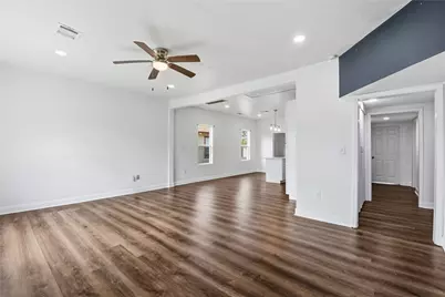 122 E James Street, Baytown, TX 77520 - Photo 5