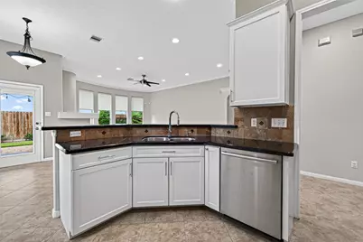 1103 Parkhaven Lane, Houston, TX 77077 - Photo 19