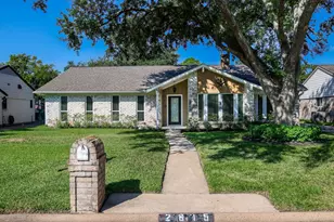 2815 Manila Ln, Houston, TX 77043 - Photo 3