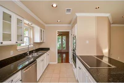 2815 Manila Lane, Houston, TX 77043 - Photo 13