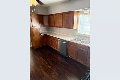 310 Pine Bluff Street, La Porte, TX 77571 - Photo 7