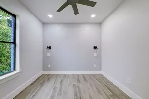 2403 Cleburne St, Houston, TX 77004 - Photo 31