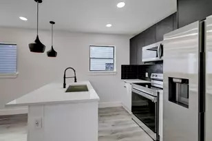2403 Cleburne St, Houston, TX 77004 - Photo 11
