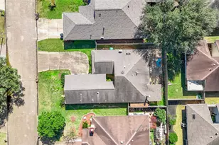 3318 S Greenpark Dr, Houston, TX 77082 - Photo 19