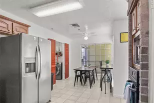 3318 S Greenpark Dr, Houston, TX 77082 - Photo 11