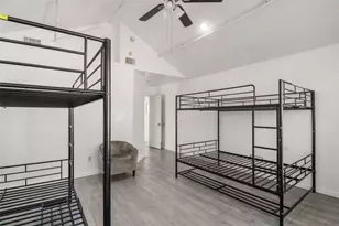 3318 S Greenpark Dr, Houston, TX 77082 - Photo 3