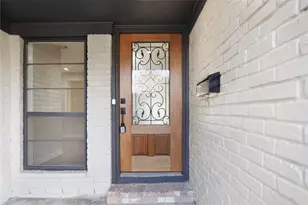 11822 S Perry Ave, Houston, TX 77071 - Photo 3