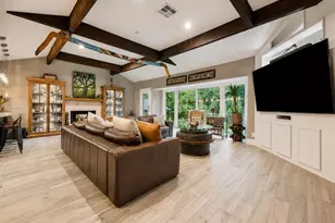 5 Tree Frog Dr, Houston, TX 77074 - Photo 1