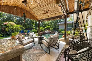 5 Tree Frog Dr, Houston, TX 77074 - Photo 19