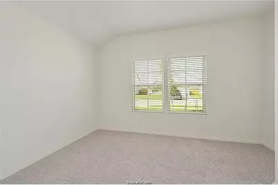 5521 Fox Bluff Drive, Bryan, TX 77807 - Photo 11